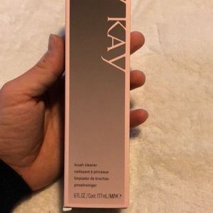 Mary Kay® Brush Cleaner